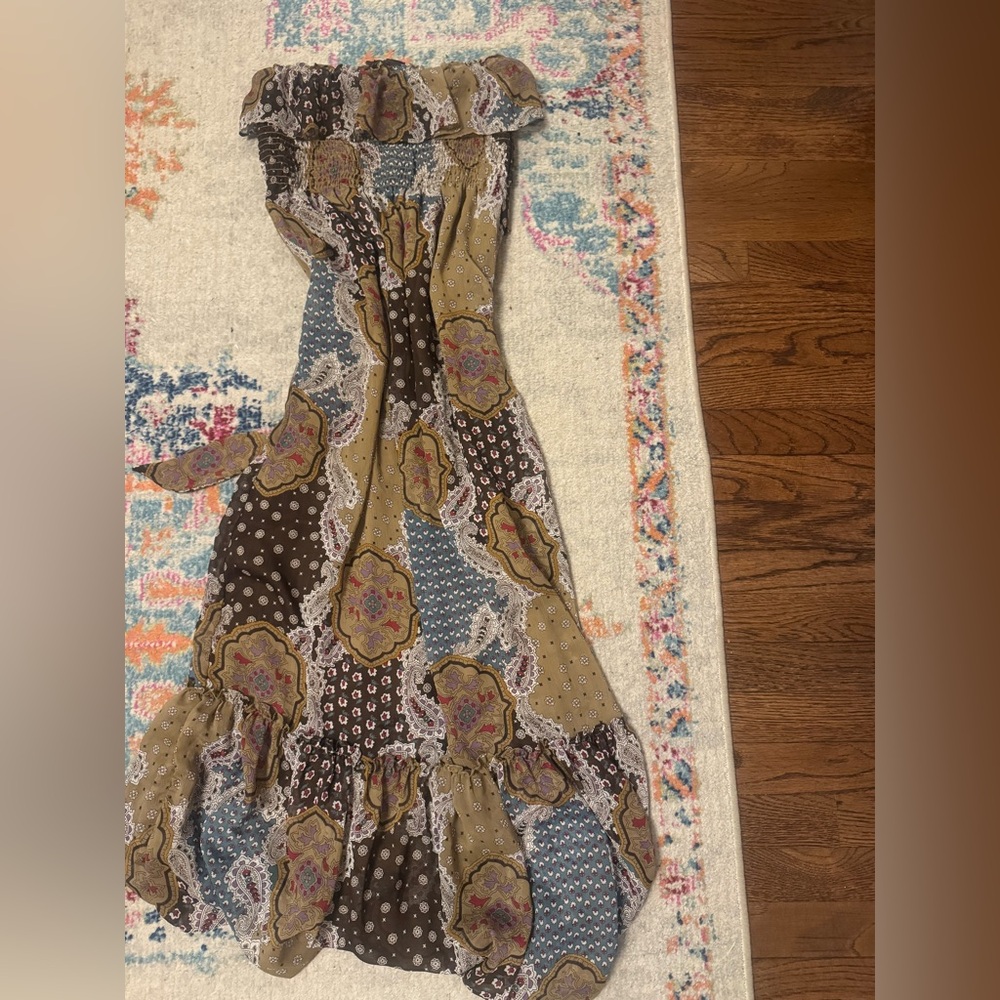 Sleeveless boho maxi dress size small